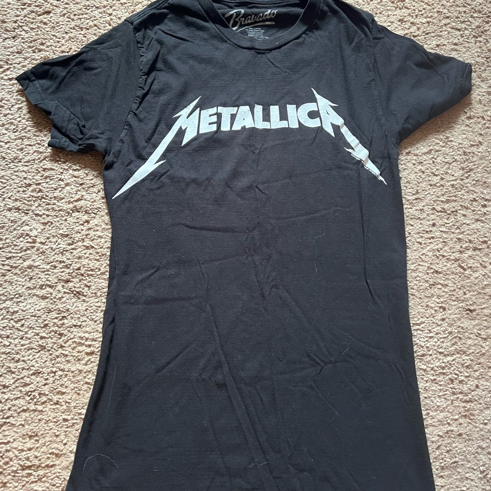 Metallica Tee with Silver Logo